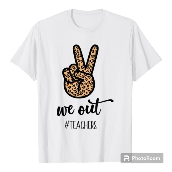 Teachers last day of school tee! #TEACHERS - Picture 1 of 3
